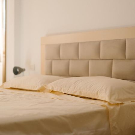 Rs Place 1-Bedroom Apartment Тирана Екстер'єр фото