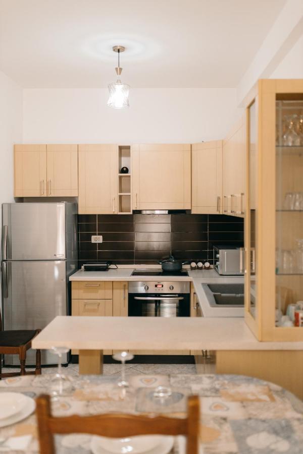 Rs Place 1-Bedroom Apartment Тирана Екстер'єр фото