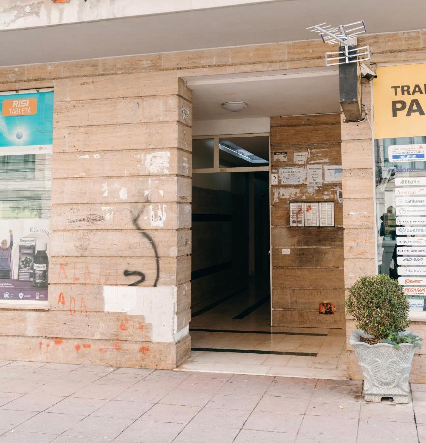 Rs Place 1-Bedroom Apartment Тирана Екстер'єр фото