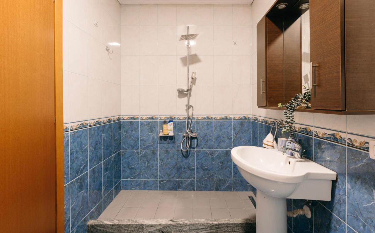 Rs Place 1-Bedroom Apartment Тирана Екстер'єр фото