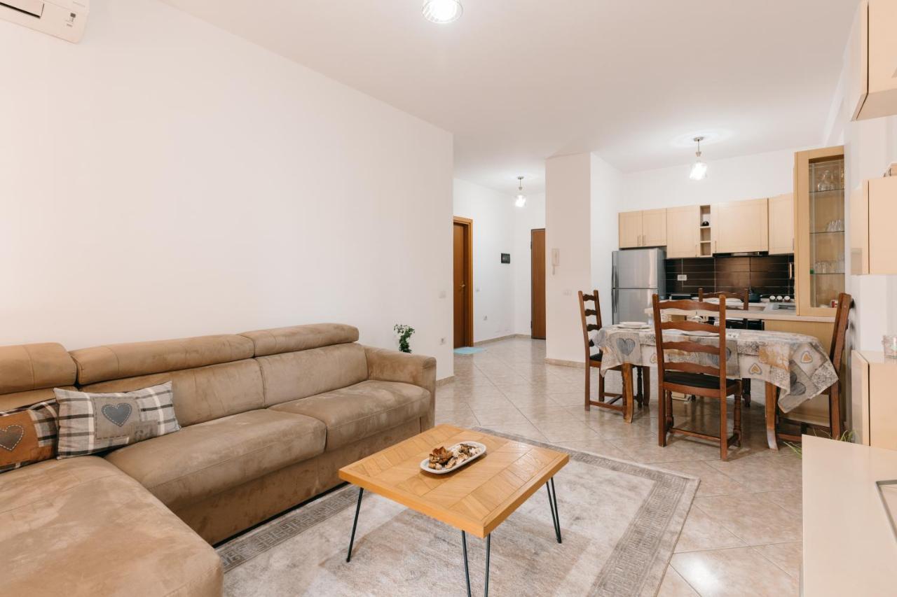 Rs Place 1-Bedroom Apartment Тирана Екстер'єр фото